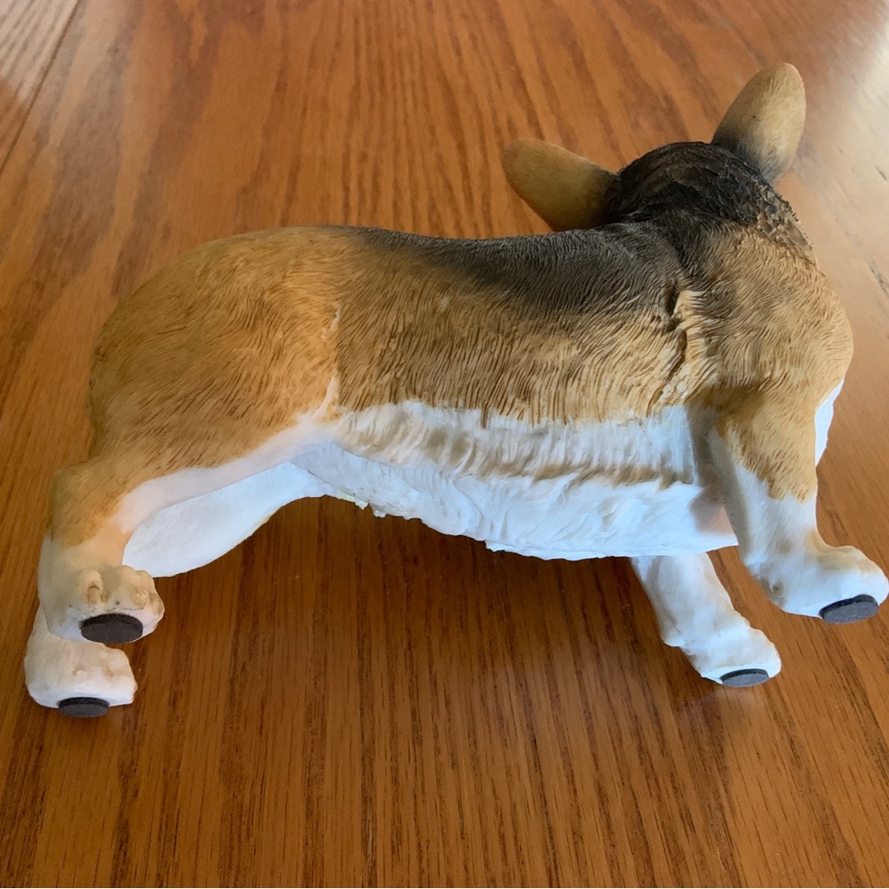 Pembroke Welsh Corgi Figurine - Picture 4 of 6